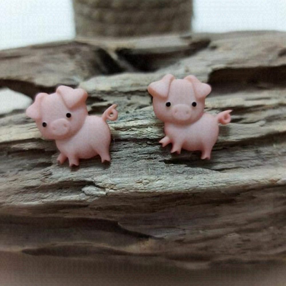 Handmade cute piggie 🐷 stud earrings